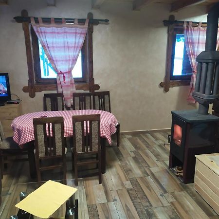 Vila Balerina Mitrovac Exteriör bild