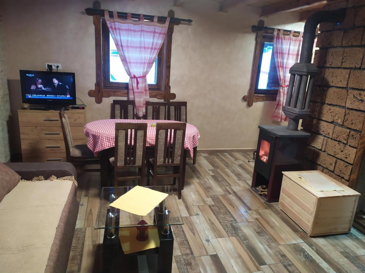 Vila Balerina Mitrovac Exteriör bild